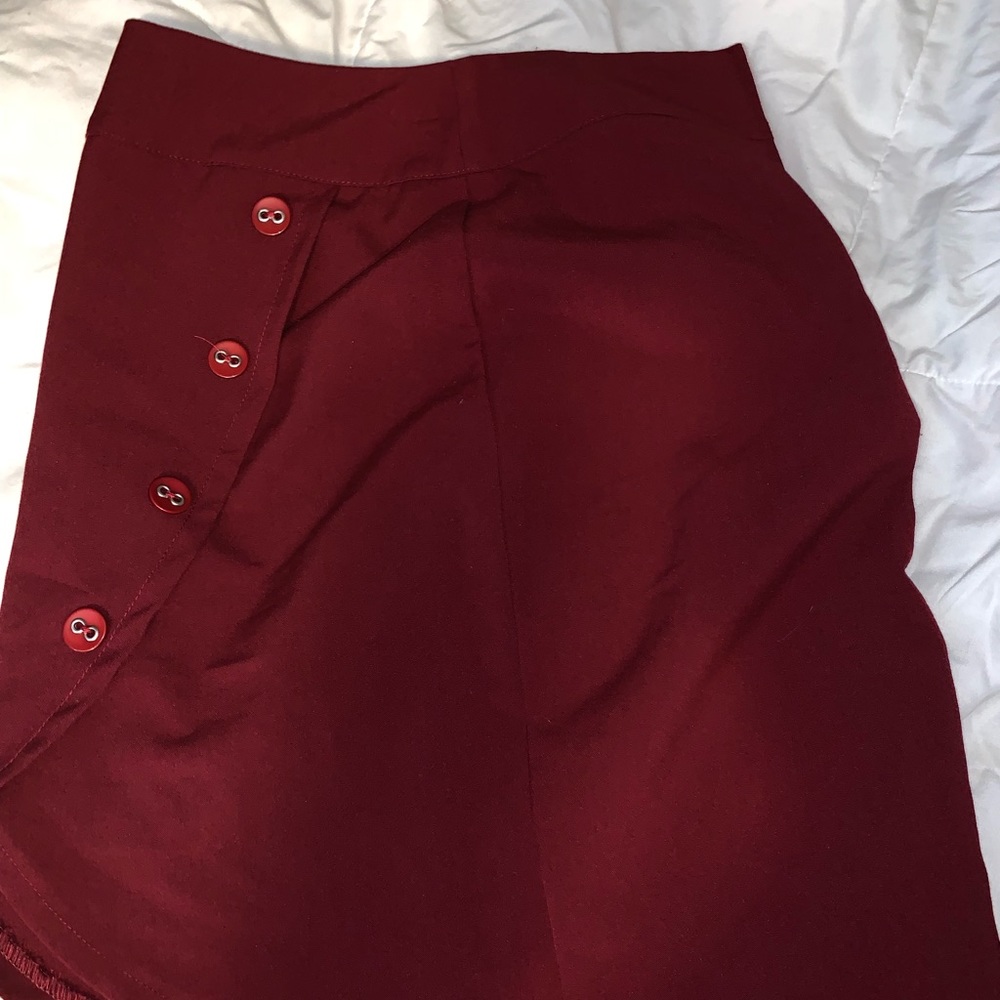 Mid-Thigh Skirt, burgundy/maroon